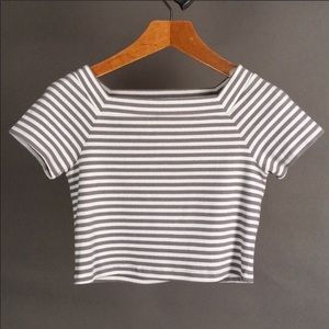 Anthropologie crop top ☀️